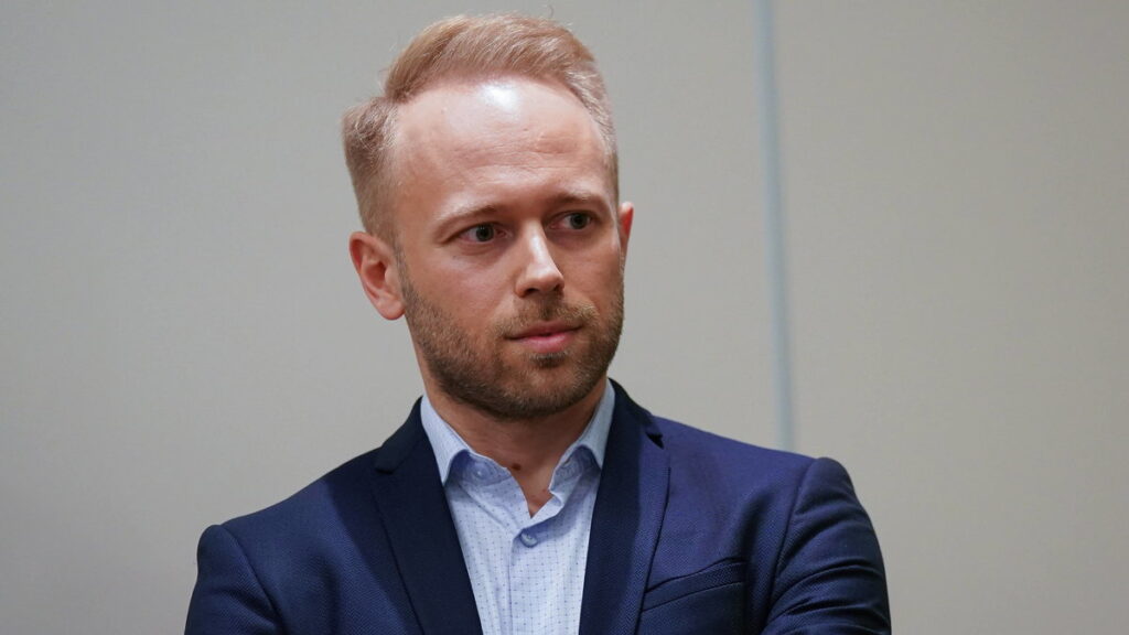 Sebastian Parfjanowicz – kim jest jego żona i ile ma lat? Czy był mężem Justyny Kowalczyk?