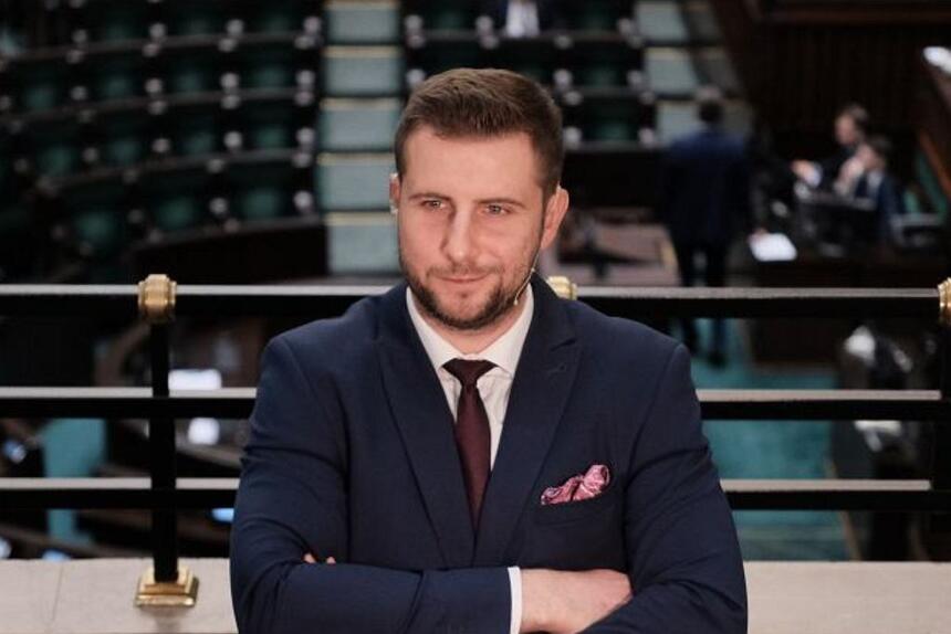 Miłosz Kłeczek – czy ma żonę i dziecko? Życie prywatne i zawodowe dziennikarza